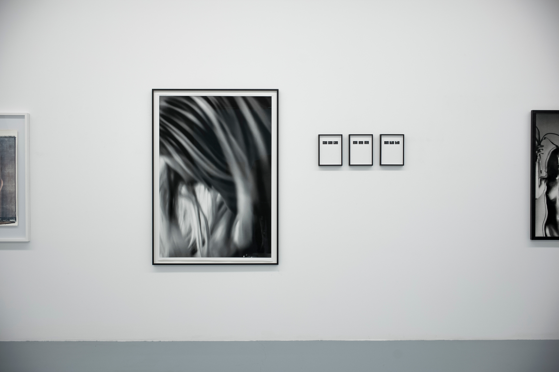 Installation view — SHOW 2020 at FSK18, Gallery Evelyn Drewes, Hamburg, 2020