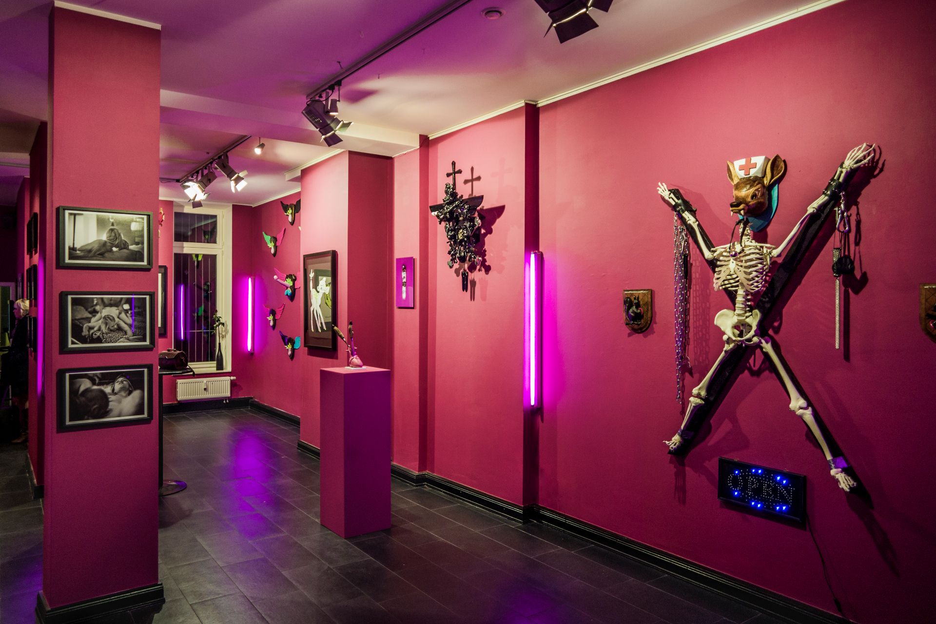 Installation view — SHOW with Stefan Strumbel at VICIOUS Gallery, Hamburg, 2010