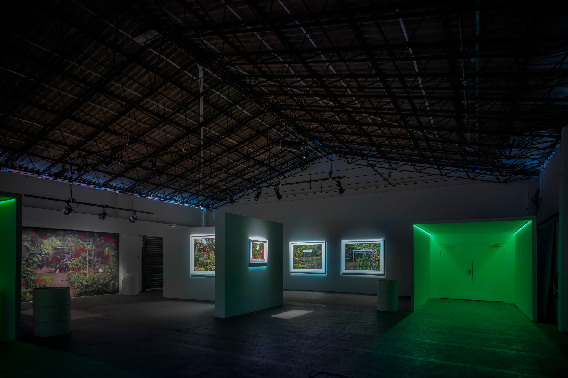 Installation view — WONDERFUL WORLD exhibition sequence at KUNST/HALLE, Heidelberg